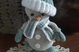 Іграшка сніговичок