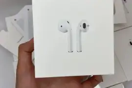 AirPods 2 Lux version