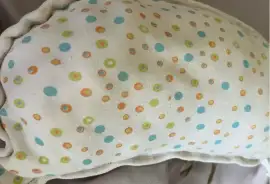Продам подушку для малыша
