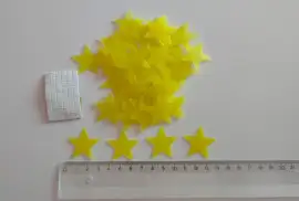 Звёзды желтые 50 шт для декора комнаты , детских